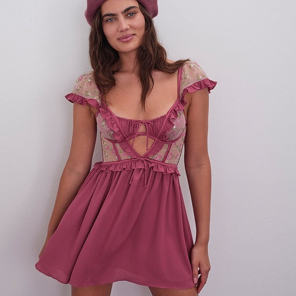 For Love And Lemons Camila Sleeved Slip Dress Mauve NEW - Picture 1 of 6